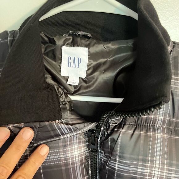 Gap Black and White Plaid Puffer Bomber Jacket.Size M - Picture 12 of 16
